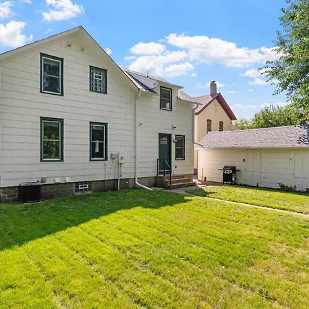 Minnestay - Chaska Charmer Exterior photo